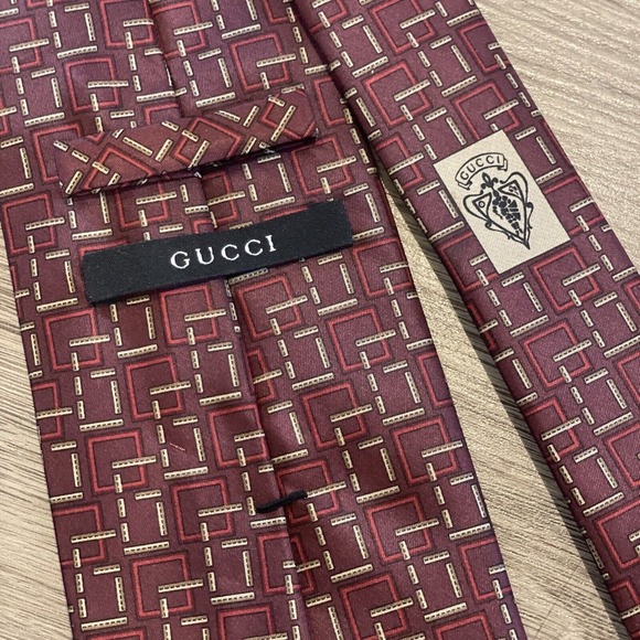 Gucci Mens Silk Tie Maroon Gold Made In Italy - Picture 3 of 9